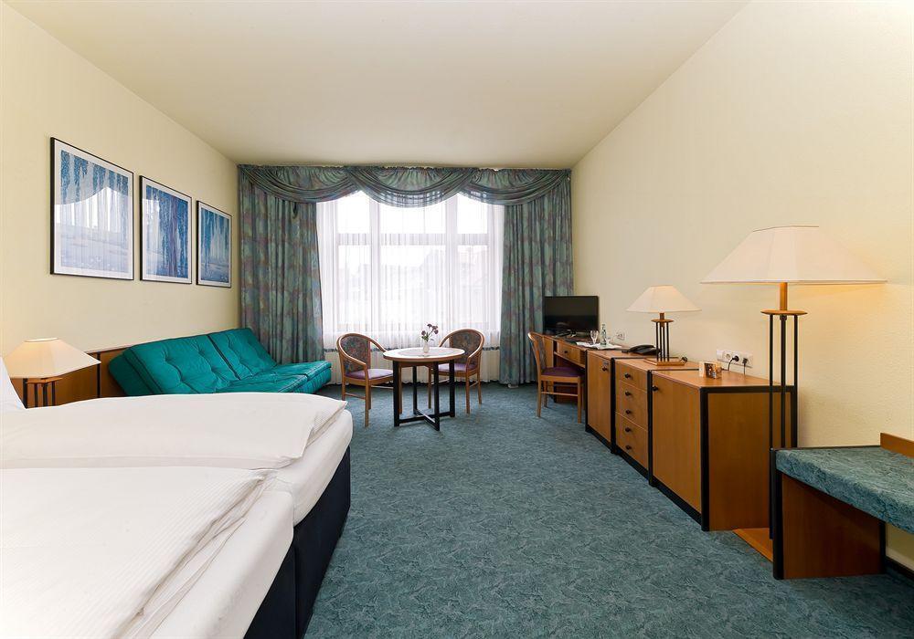 Hotel Katharinenhof Вердау Экстерьер фото